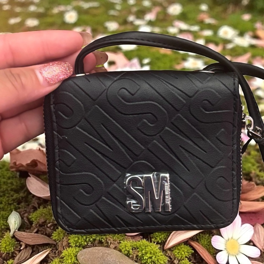 Steve Madden Black Embossed Crossbody Bag - Picture 3 of 5